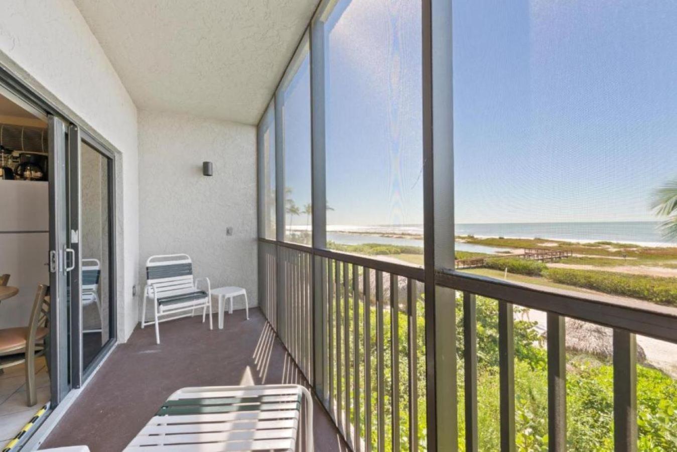 Caribbean Beach Club Fort Myers Beach Exterior photo